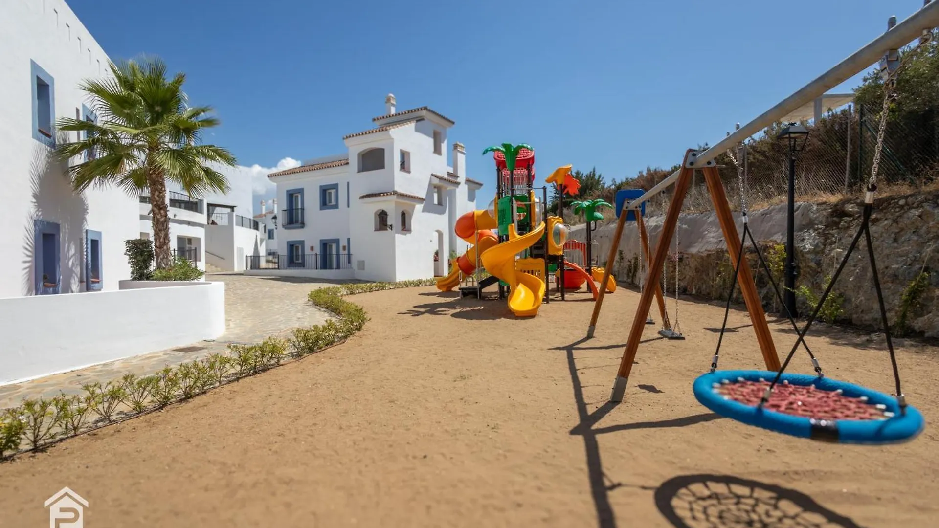 Apartment Paraiso Top - Best Sea-Views, 3 Bedrooms, 7 Pools Estepona