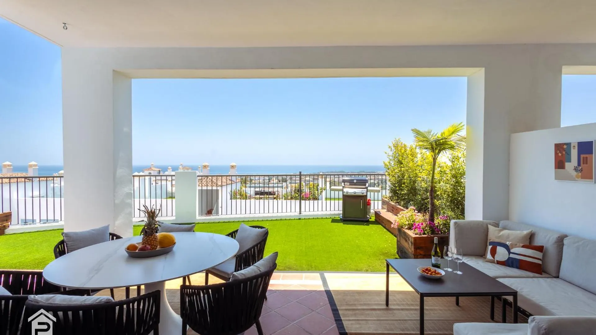 Paraiso Top - Best Sea-Views, 3 Bedrooms, 7 Pools Estepona Apartment